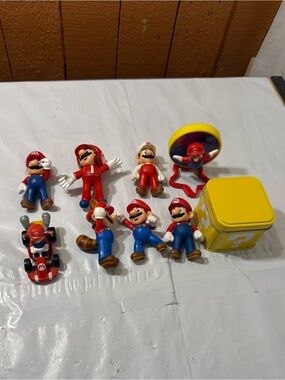 Super Mario action figures bundle of 9